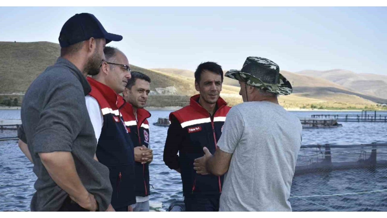 Bayburt’ta Alabalık İşletmesinde Üretim Yerinde İncelendi