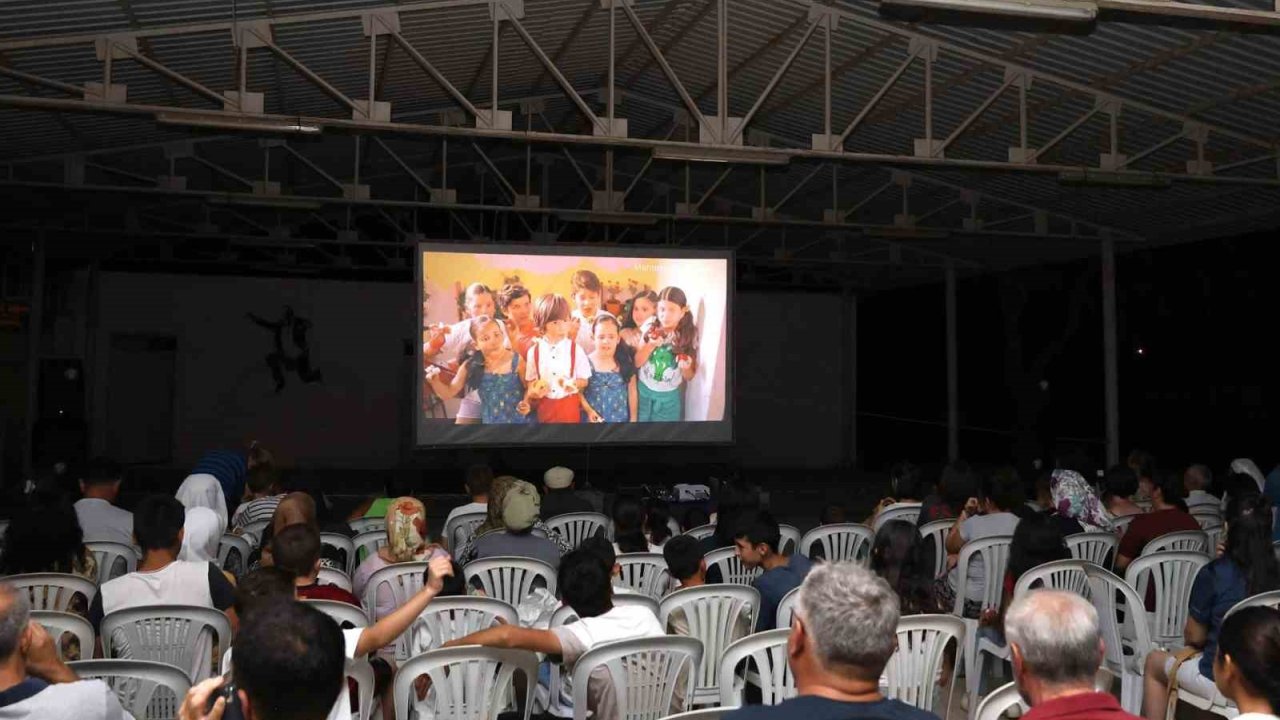 Menteşe Belediyesi Açık Hava Sinema Geceleri Başladı