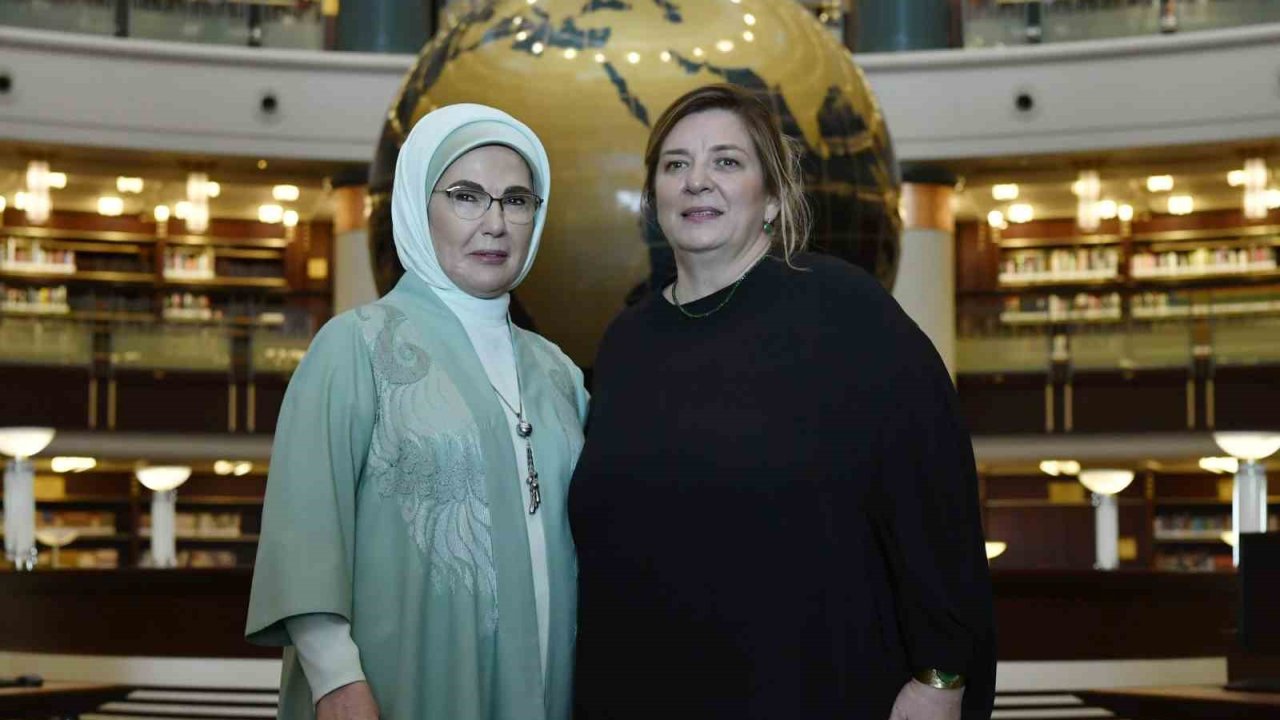 Emine Erdoğan, Gürcistan Cumhurbaşkanı Kavelashvili’nin Eşiyle Millet Kütüphanesi’ni Ziyaret Etti