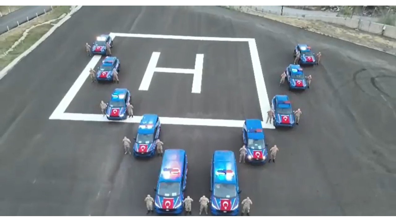 Hakkari Jandarma Komutanlığına Araç Desteği