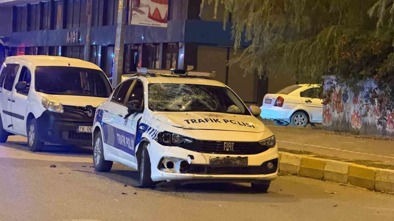 Iğdır’da Motosiklet İle Polis Aracı Çarpıştı: 2 Ağır Yaralı