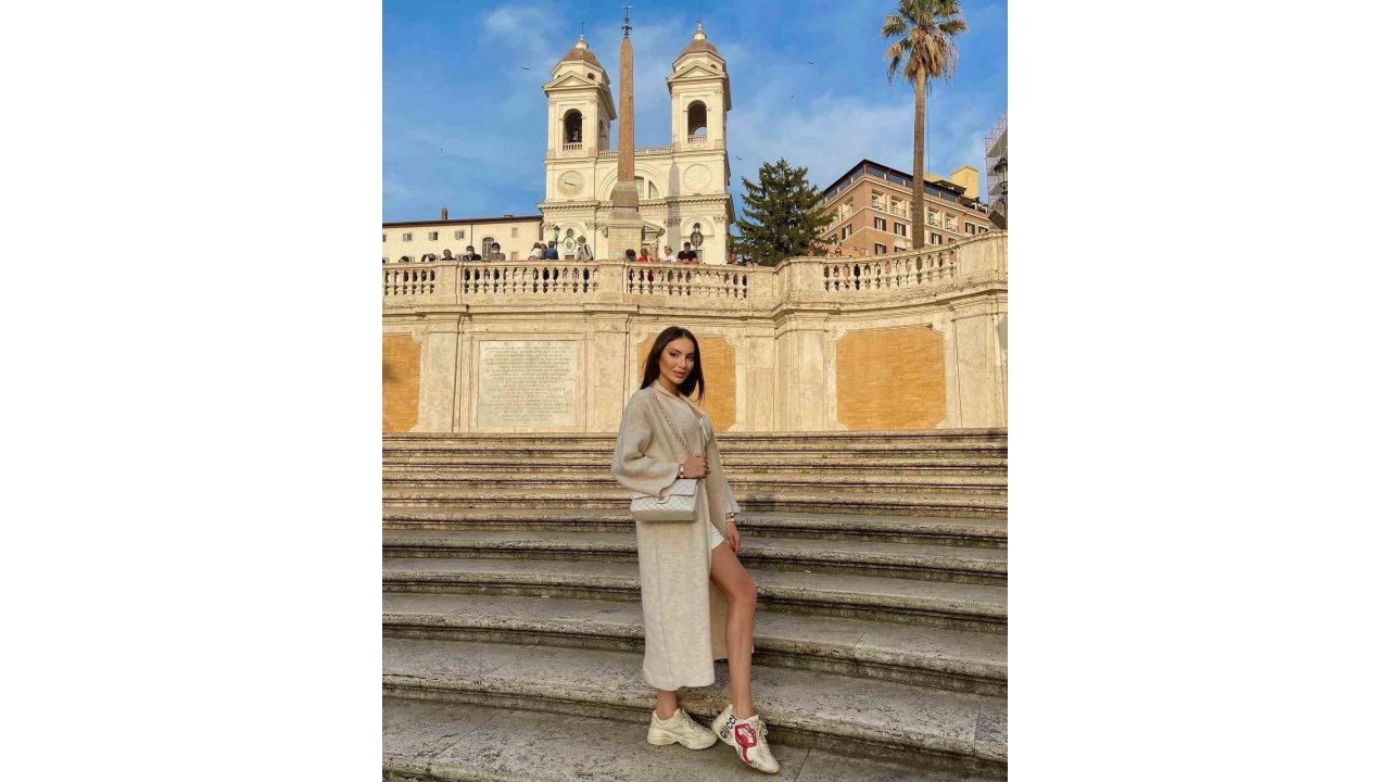 Tuğçe Aral, Canlı Yayında Taciz Mesajlarını İfşa Etti