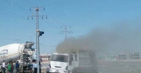 Karatay Belediyesi’nin çöp kamyonu yandı