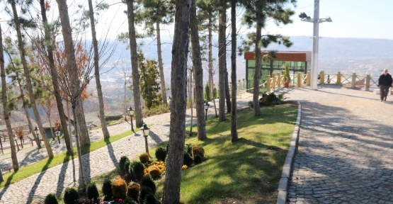Çankırı’daki cam seyir terasının çevre ve peyzaj düzenlemesi tamamlandı