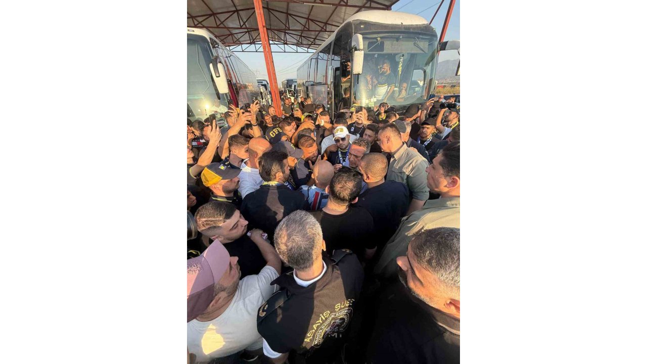 Ali Koç, Taraftarlarla Birlikte Stada Gitti