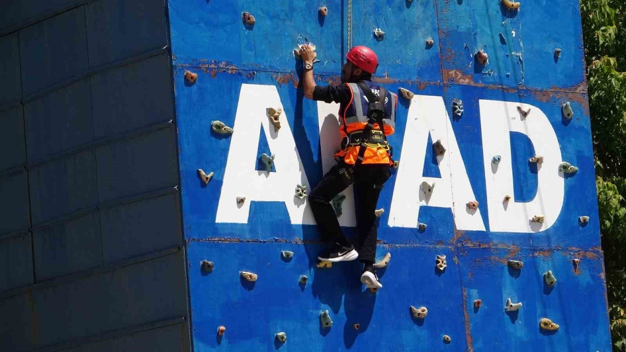 Van’da Destek Afad Gönüllüleri Buluşması Etkinliği Gerçekleştirildi