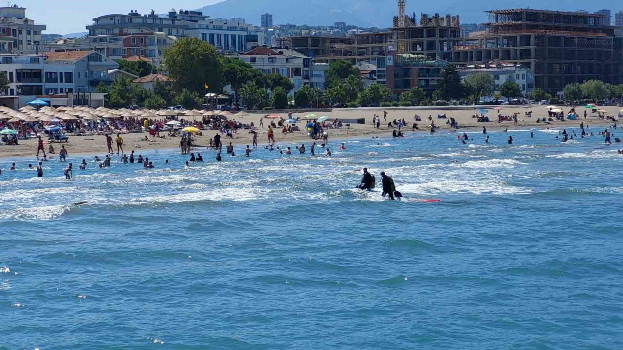 Çorum’dan Yüzmek İçin Samsun’a Gelen Gençlerden Biri Boğuldu, Diğeri Kayıp