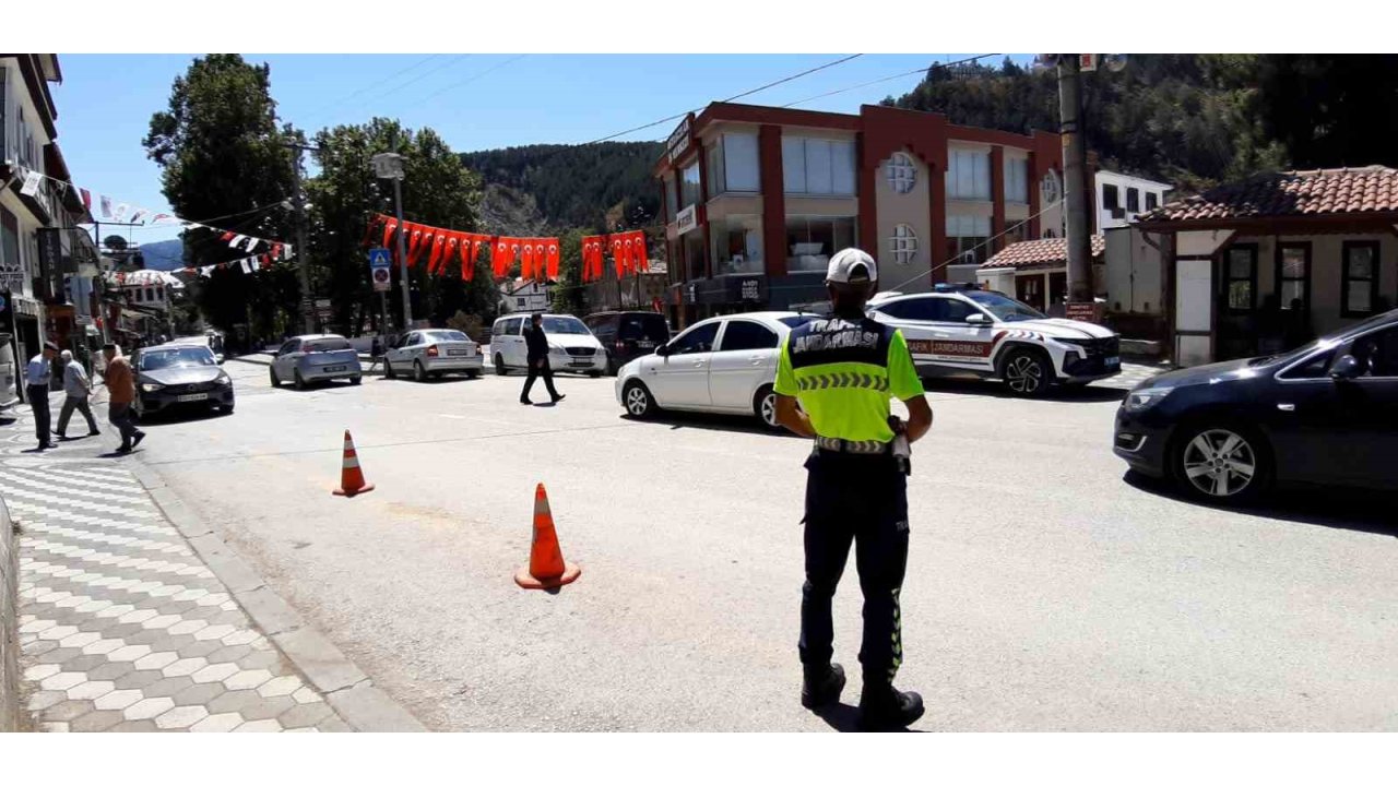 Mudurnu’da Trafik Denetimleri Jandarmaya Emanet