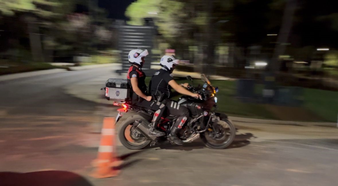 Ümraniye’de Sokak Ortasında Vahşet: Satırla Boğazı Kesilerek Öldürüldü