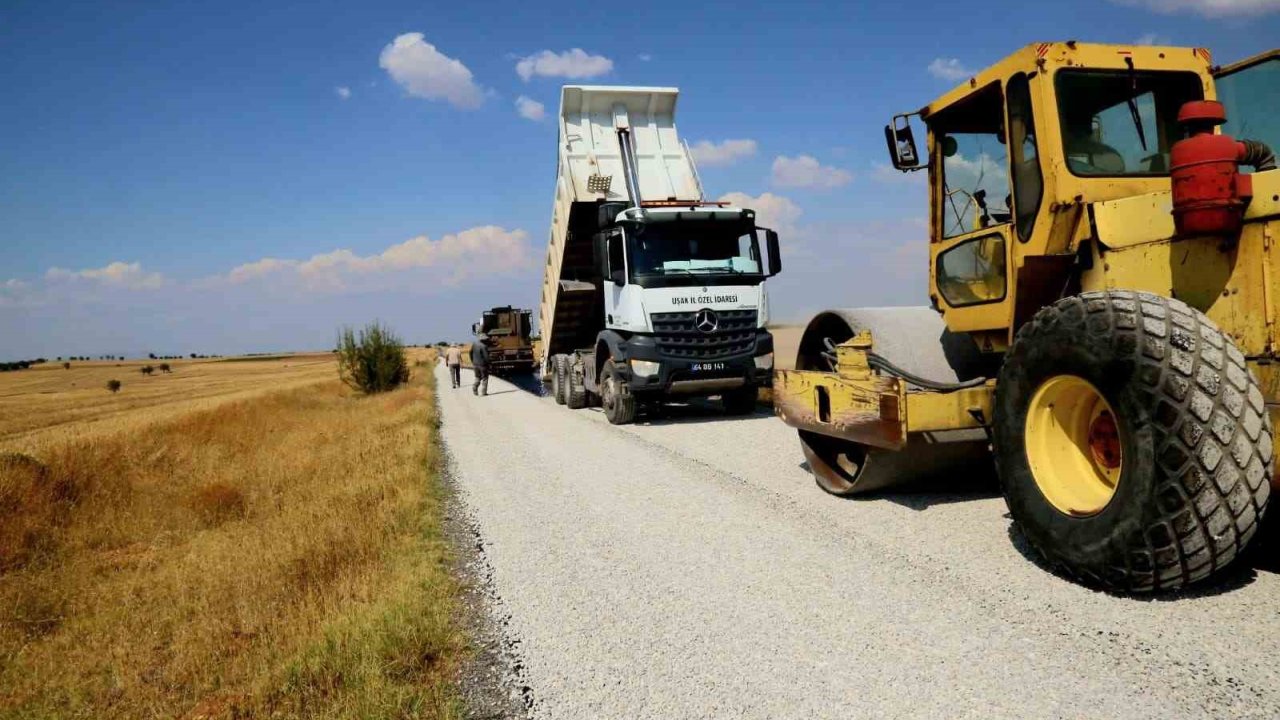 Uşak İl Özel İdaresi Yol Çalışmalarına Hız Kesmeden Devam Ediyor