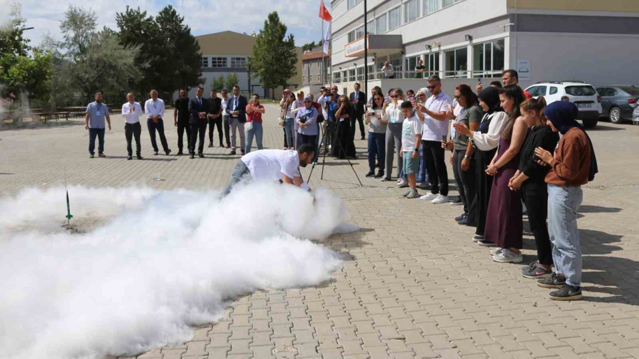 Özel Eğitim Öğretmenleri Bu Projeyle Bilim Ve Teknoloji Tabanlı Öğretim Becerilerini Geliştiriyor