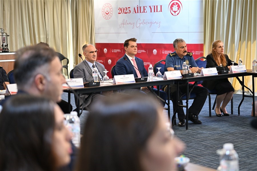 Manisa’da Geçici Koruyucu Aile Modeli Tanıtıldı