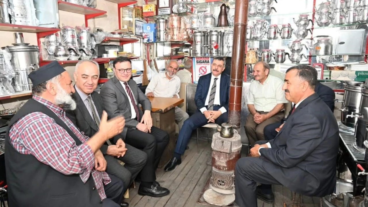 Vali Çiftçi, Kavaflar Çarşısı Esnafını Ziyaret Etti