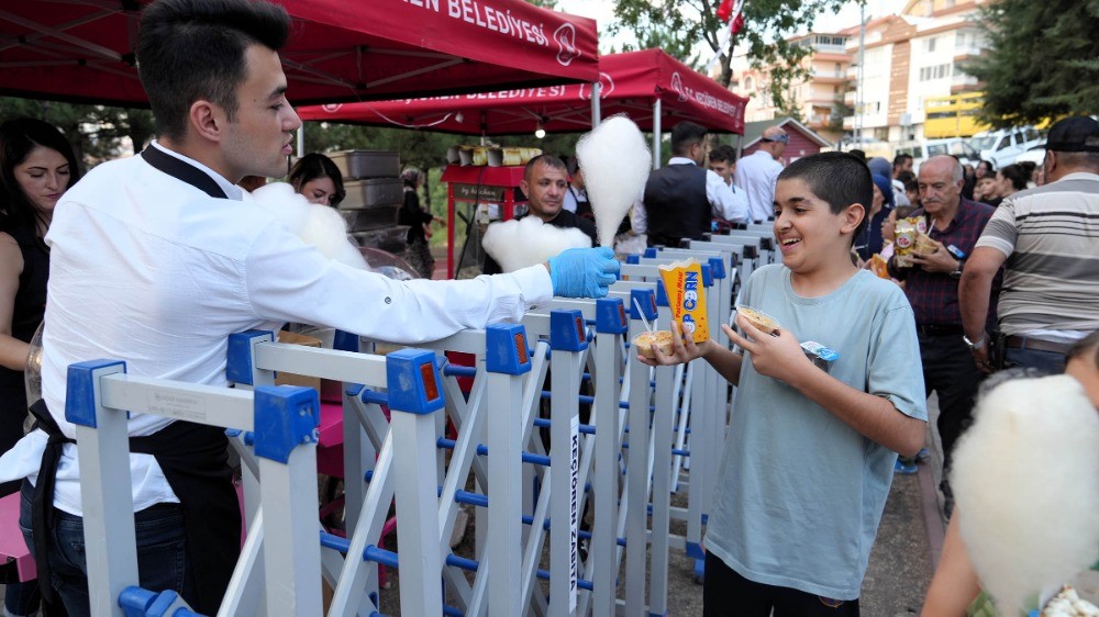 Keçiören’de Açık Hava Sinemalarına Yoğun İlgi