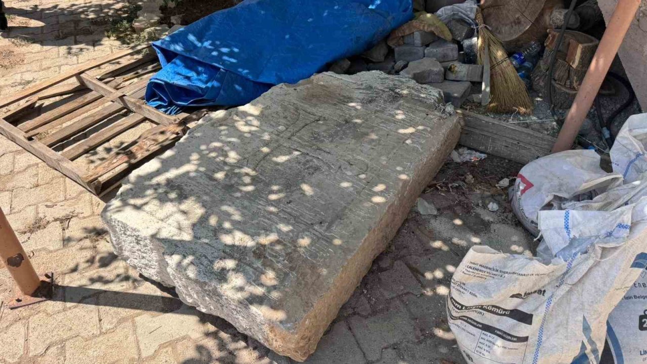 Beyşehir’de 1 Tonluk Bizans Taşı Bulundu