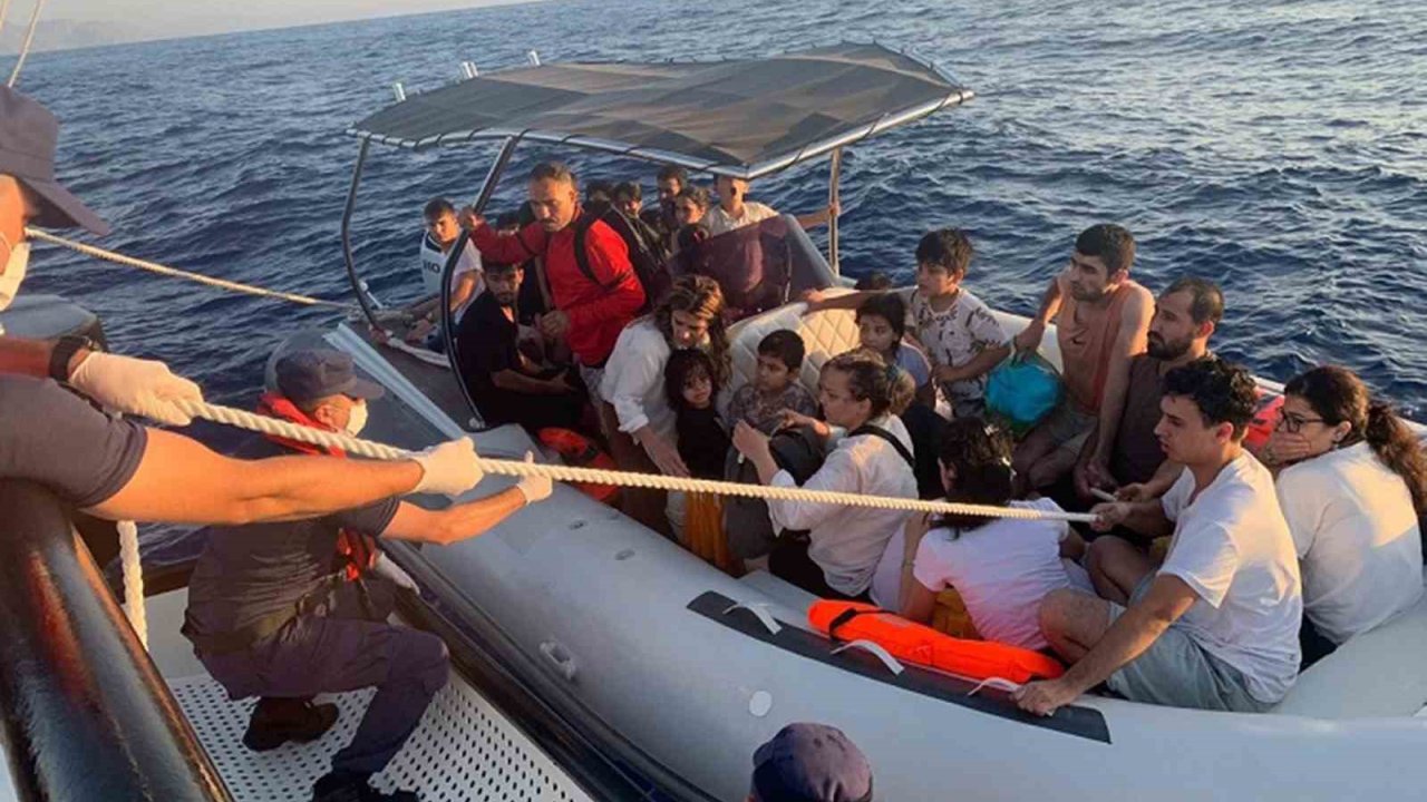 Marmaris’te 6 Göçmen Kaçakçısı Yakalandı