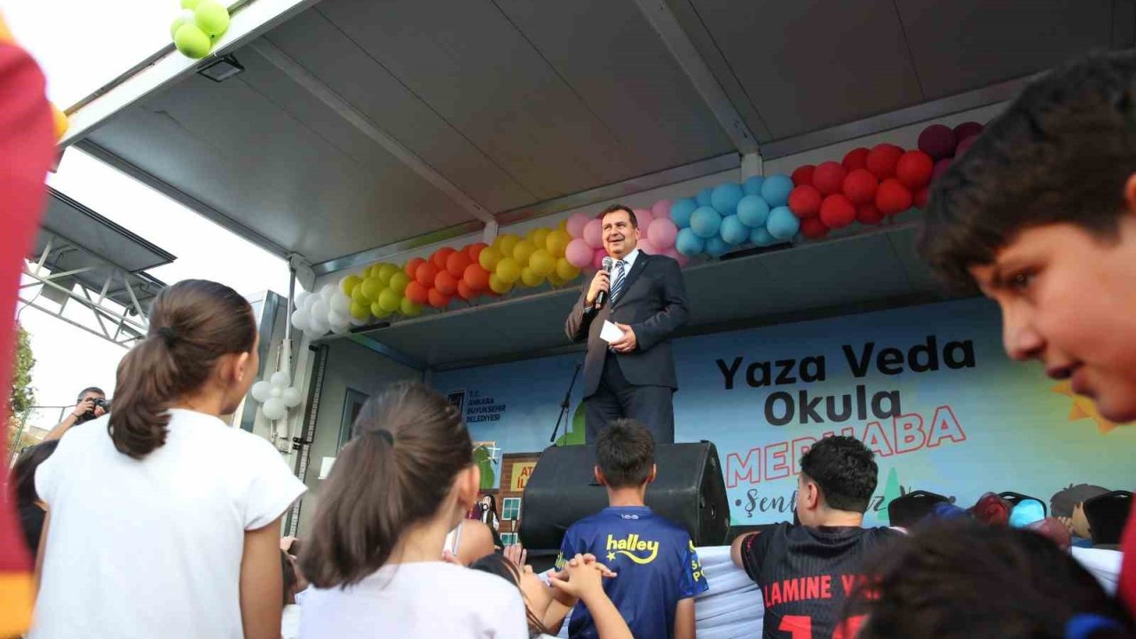 Keçiören Belediyesi’nden ‘Yaza Veda Okula Merhaba’ Etkinliği