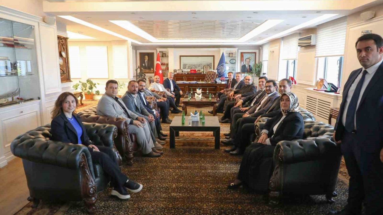Milletvekili Mevlüt Kurt Melikgazi Belediyesi’nin Vizyon Projelerini Gezdi