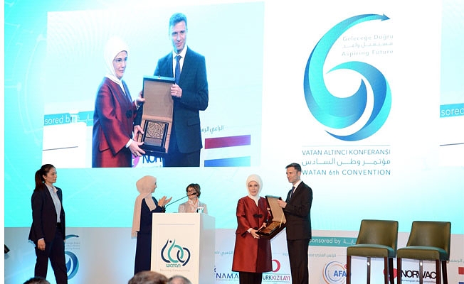 CUMHURBAŞKANIMIZIN EŞİ SAYIN EMİNE ERDOĞAN HANIMEFENDİ, VATAN 6. KONFERANSI’NA KATILDI