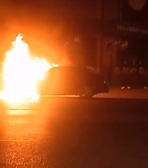 Bursa’da Seyir Halindeki Araç Alev Topuna Döndü