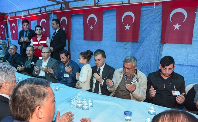 AB BAKANI SAYIN ÖMER ÇELİK VE VALİ MAHMUT DEMİRTAŞ, ŞEHİT AİLESİNE TAZİYE ZİYARETİNDE BULUNDU