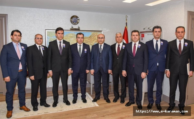 VERGİ HAFTASI KUTLAMA HEYETİNDEN VALİ DEMİRTAŞ’A ZİYARET