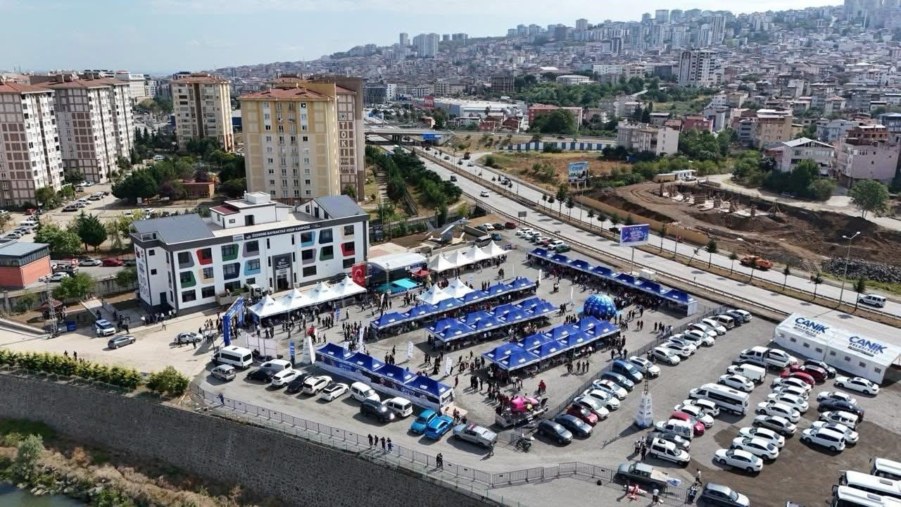 Canikfest’e Rekor Katılım: 131 Binin Üstünde Kişi Yapay Zeka İle Teknolojisiyle Tanıştı