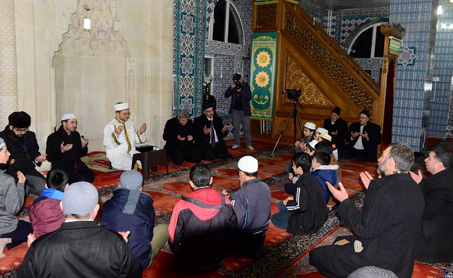 AFRİN ŞEHİTLERİ VE TÜM ŞEHİTLER İÇİN HATMİ ŞERİF OKUNUYOR