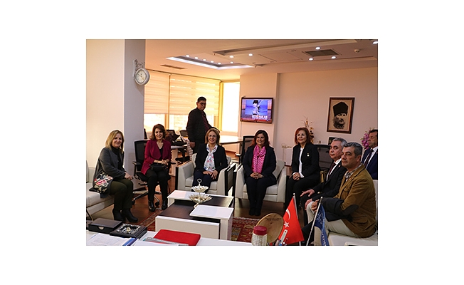 CHP KADIN KOLLARI'NDAN ÇERÇİOĞLU’NA ZİYARET