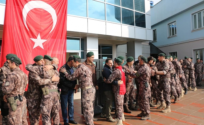 Polis Özel Harekât Timi Dualarla Afrin’e Uğurlandı