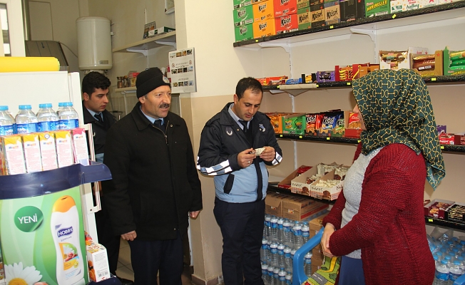 BİTLİS BELEDİYESİ ZABITA EKİPLERİ OKUL KANTİNLERİNİ DENETLEDİ