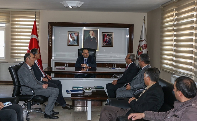 Başkan Vekili Ustaoğlu Birim Amirleri İle Toplantı Yaptı