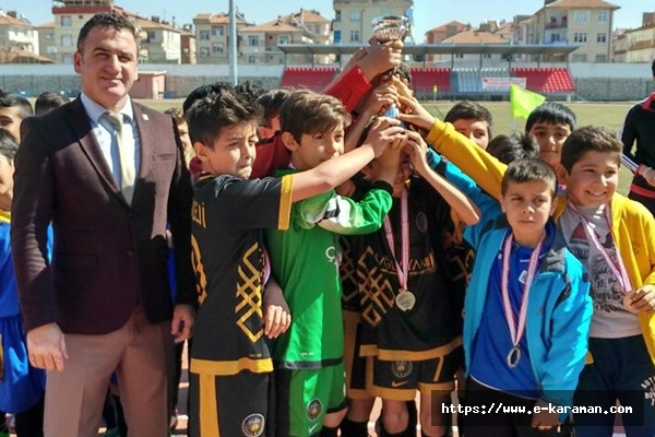 KÜÇÜKLER FUTBOL MÜSABAKALARI SONA ERDİ