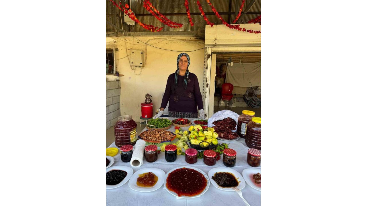 Biberden Reçel Yaptı, Siparişlere Yetişmekte Zorlanıyor