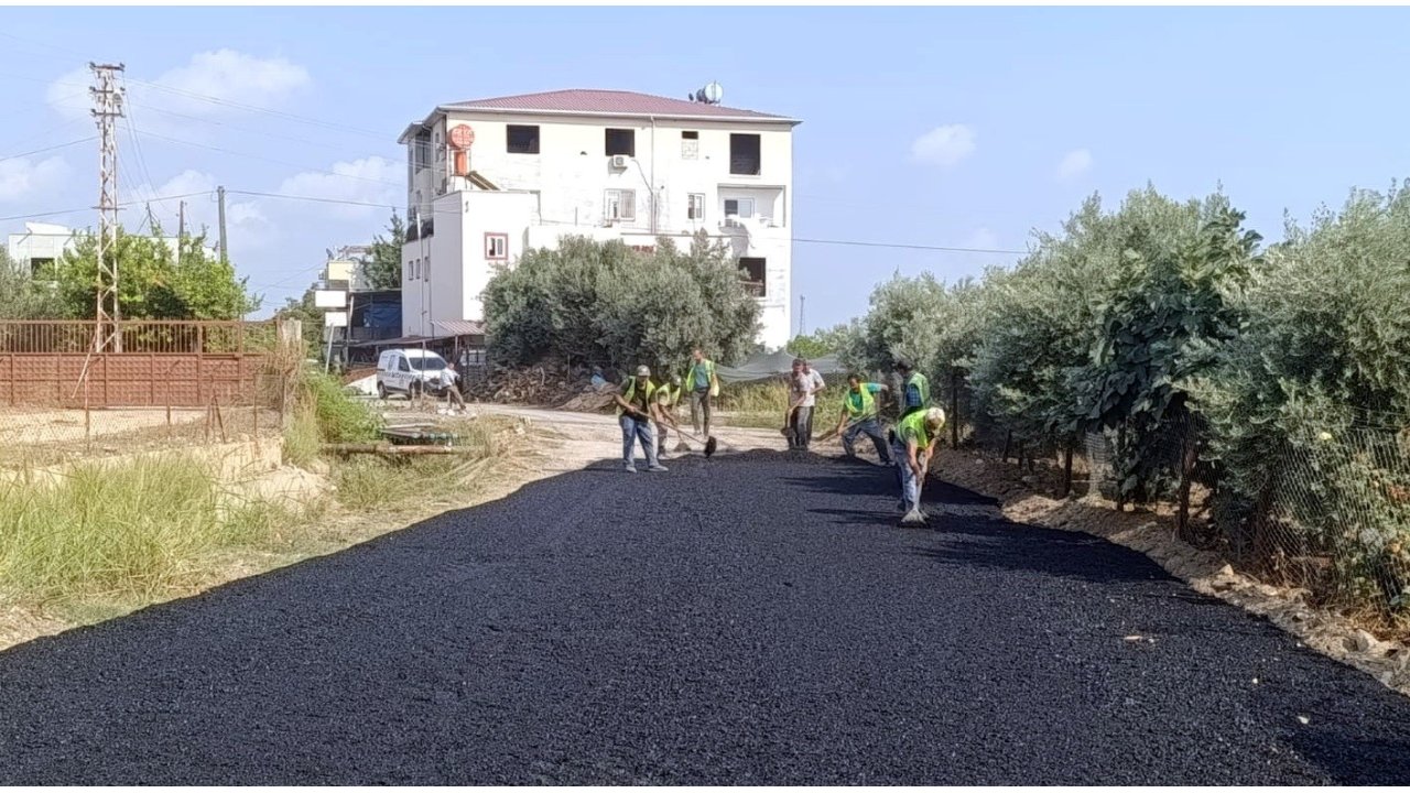 Akdeniz’de Yol Ve Sokak Yenileme Çalışmaları Sürüyor
