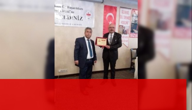 Hayri Samur’a Yılın Belediye Başkanı Ödülü