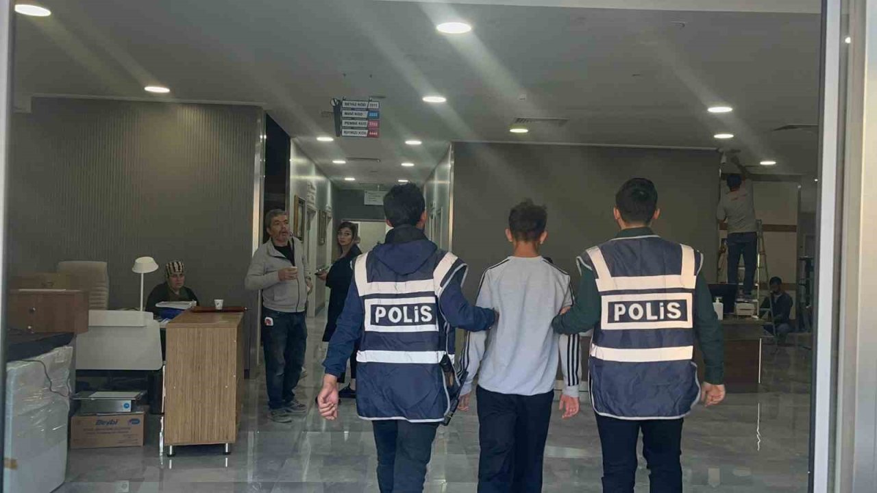 Çocukların Kız Arkadaş Kavgası Cinayetle Bitti