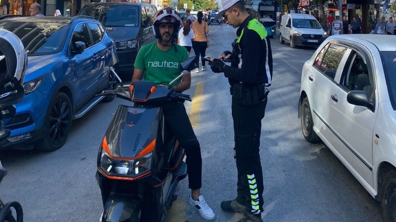 Manisa’da Motosiklet Ve Motorlu Bisikletlere Sıkı Denetim