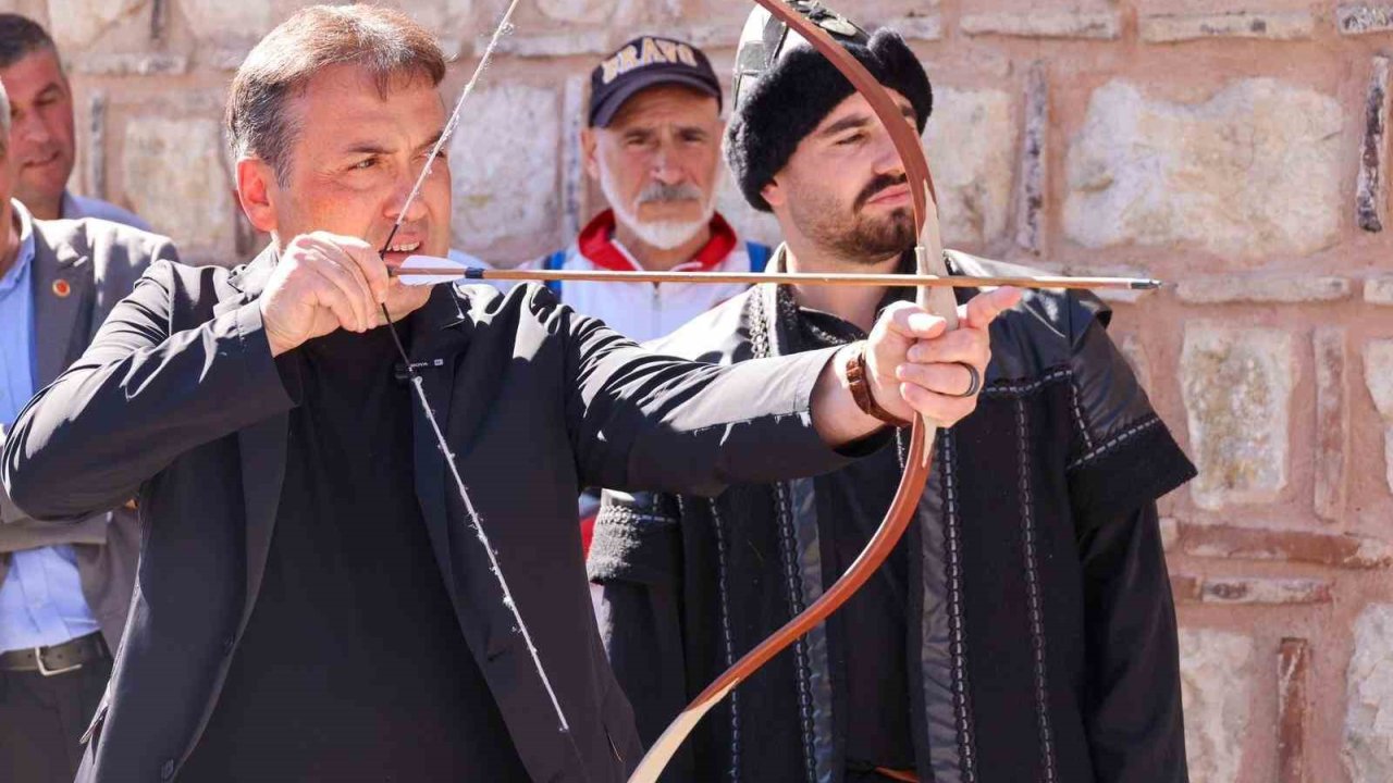 Bilecik’te İpek Yolu Festivali Coşkusu