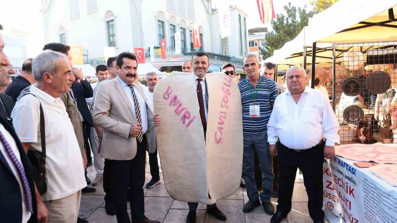 Denizli’de Unutulmaya Yüz Tutmuş Zanaatlar Ahilik Haftasında Tanıtıldı