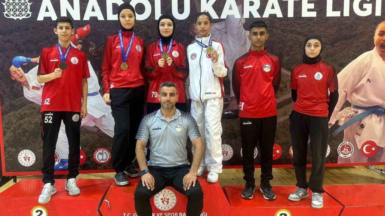 Körfezli Karatecilerden 14 Madalya