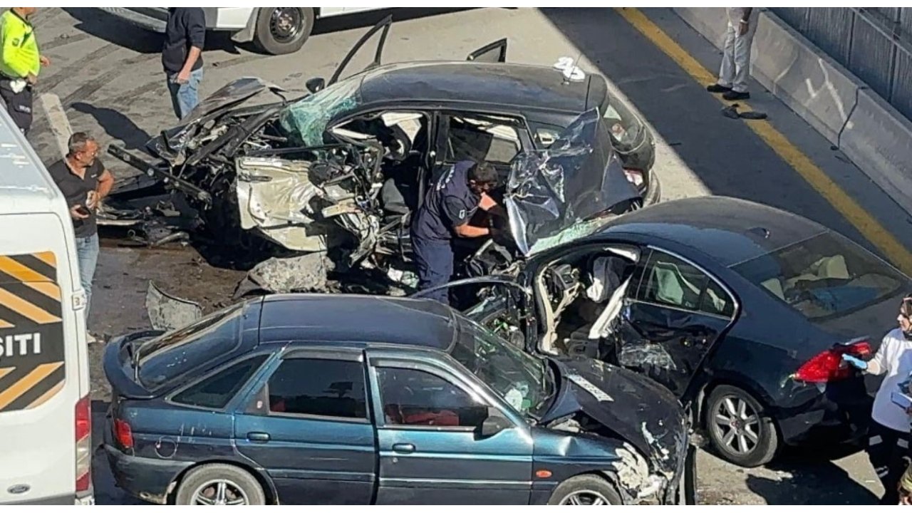 Ankara’da Zincirleme Trafik Kazası: 4 Yaralı