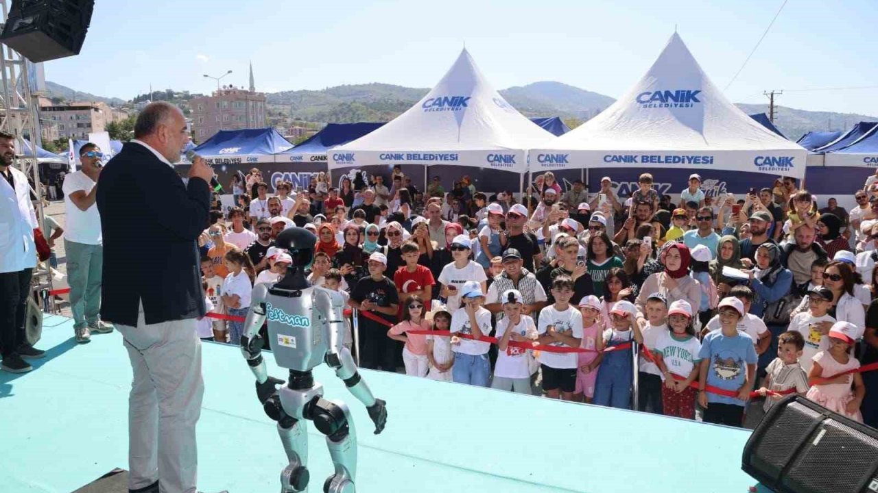 Canik’ten 17 İlçede Yapay Zeka Eğitimleri