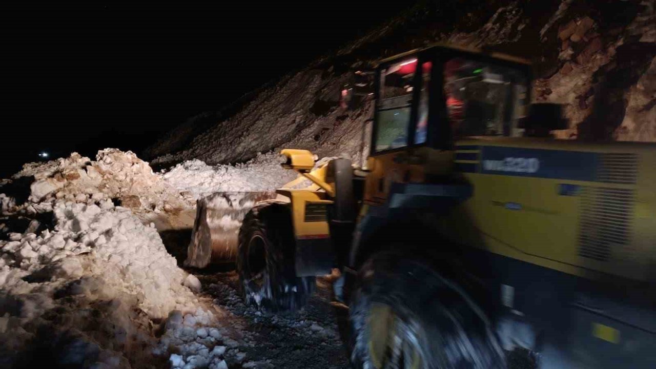 Trovit Yaylası’nda Yeniden Çığ Yaşandı