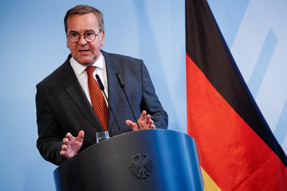 Almanya Savunma Bakanı Pistorius: