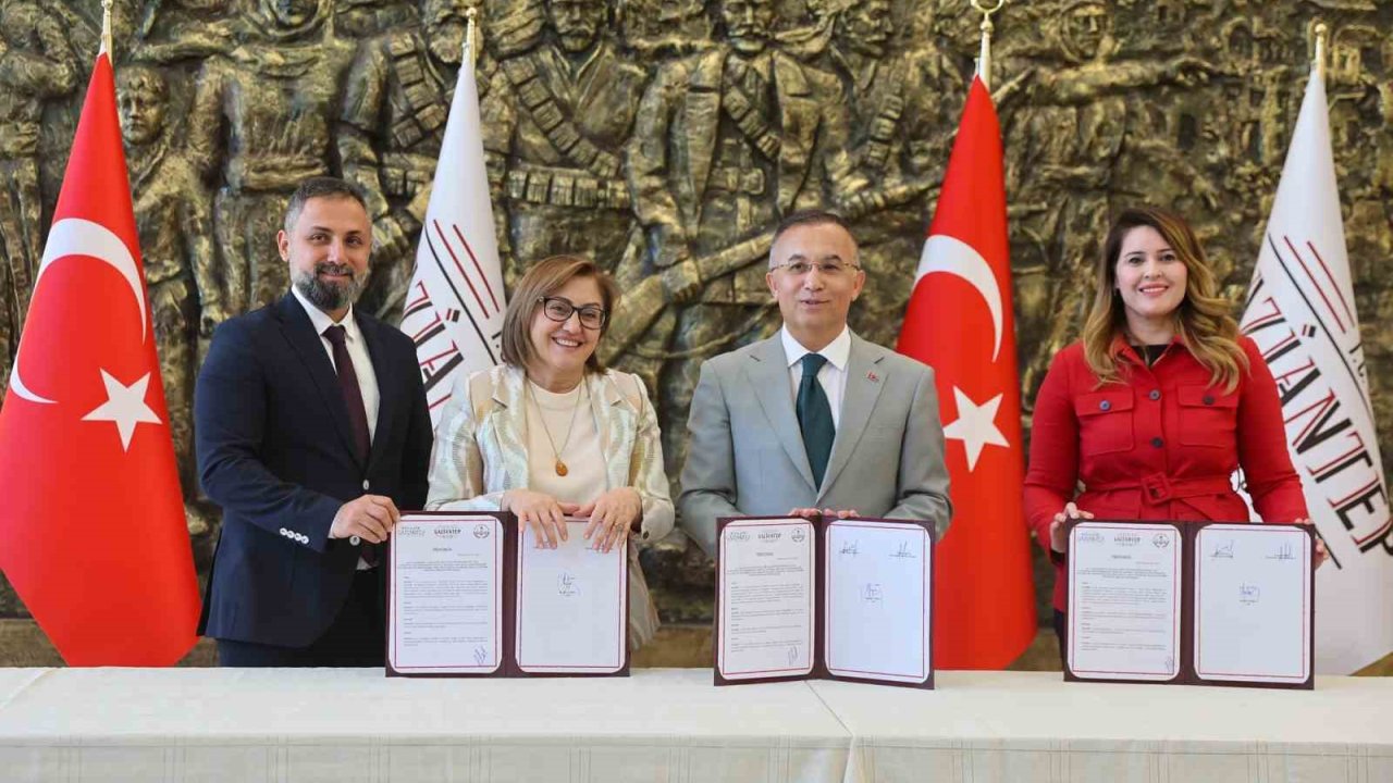 Gaziantep’te Başarılı Öğrencilere Sınav Hazırlık Desteği
