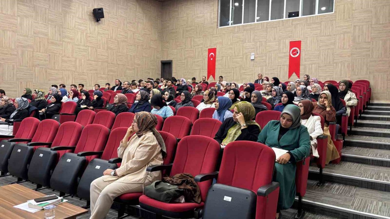 Kastamonu Üniversitesi İlahiyat Fakültesi’nde Açılış Dersi: