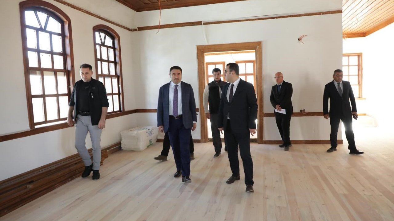 Tarihi Konaklara İnceleme