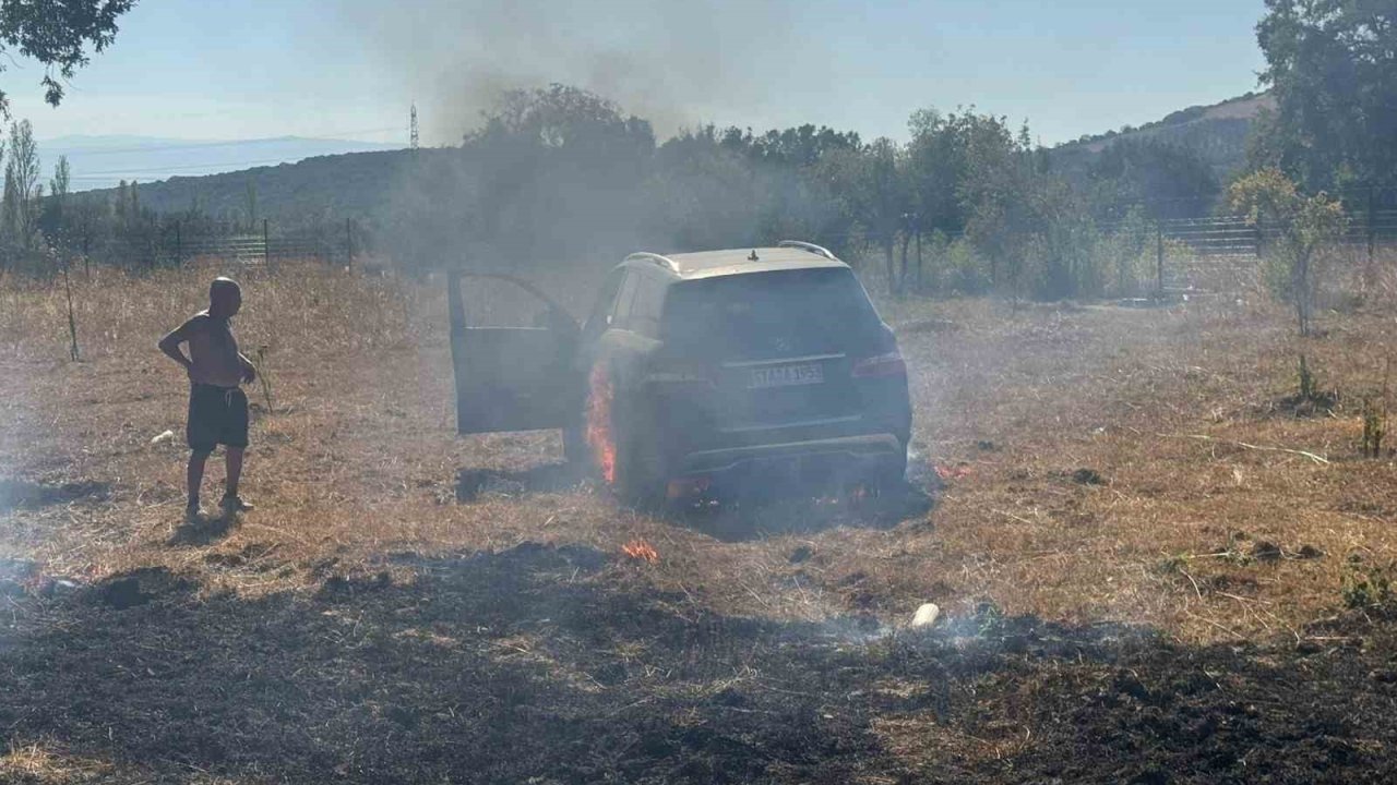 Erdek’te Anız Yangını Çevreye Sıçradı: Ağaçlar Ve Otomobil Zarar Gördü