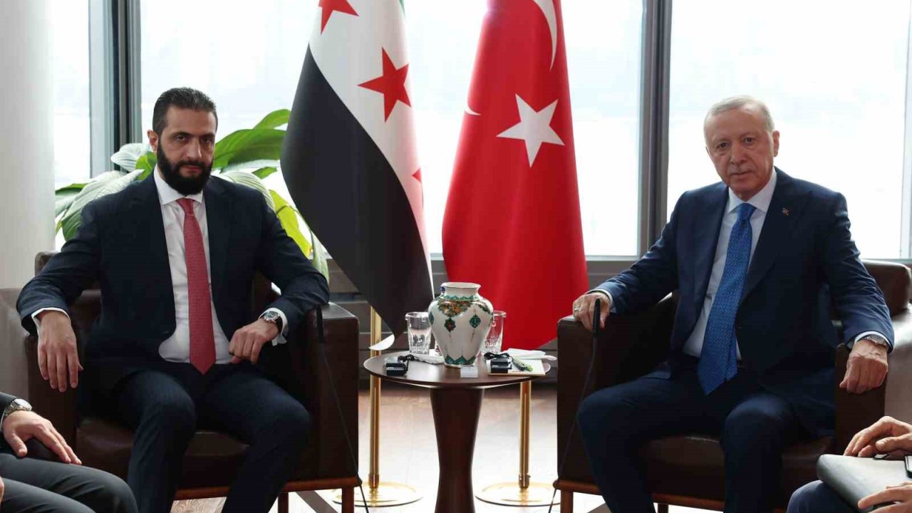 Cumhurbaşkanı Erdoğan, Suriye Devlet Başkanı Eş-şara İle Bir Araya Geldi